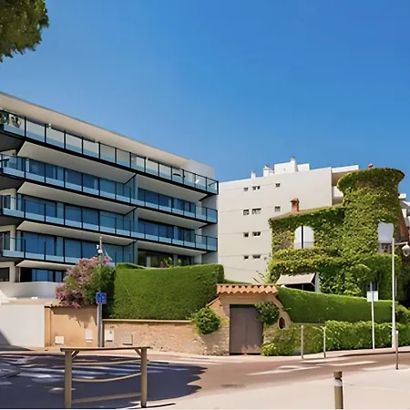Stunning 2br With Terrace - Sea View - Palm Apartment